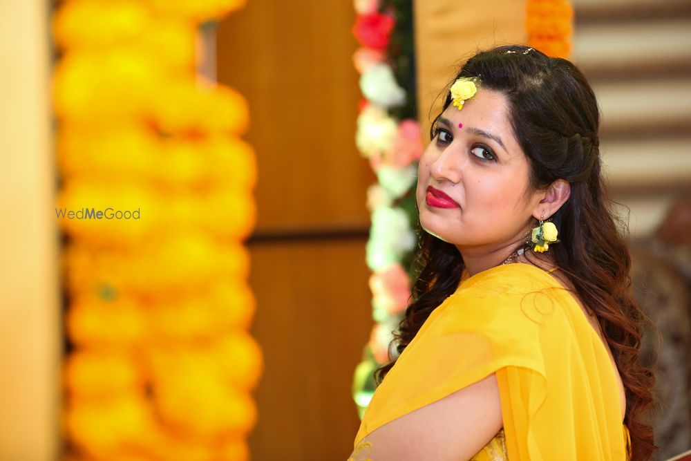 Photo From Krishna + Pooja (Haldi) - By Ratan Studio Photography