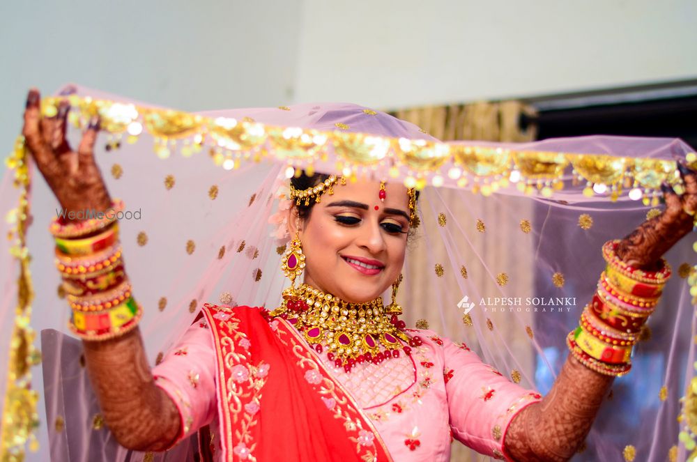 Photo From Dhanisha & Pratik Wedding - By Alpesh Solanki Photography