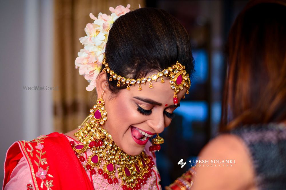 Photo From Dhanisha & Pratik Wedding - By Alpesh Solanki Photography