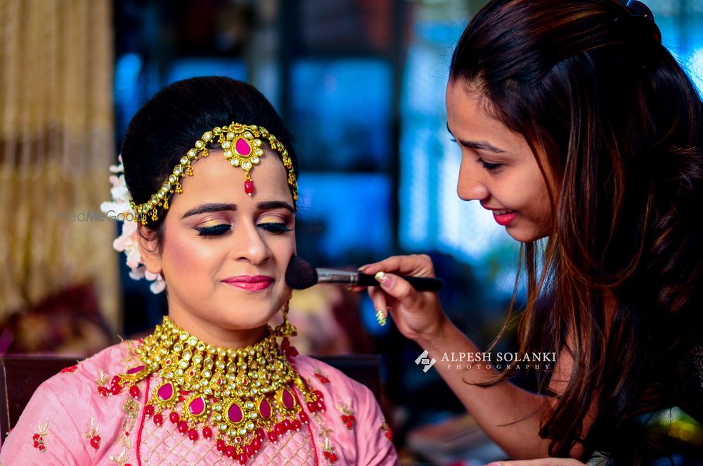 Photo From Dhanisha & Pratik Wedding - By Alpesh Solanki Photography