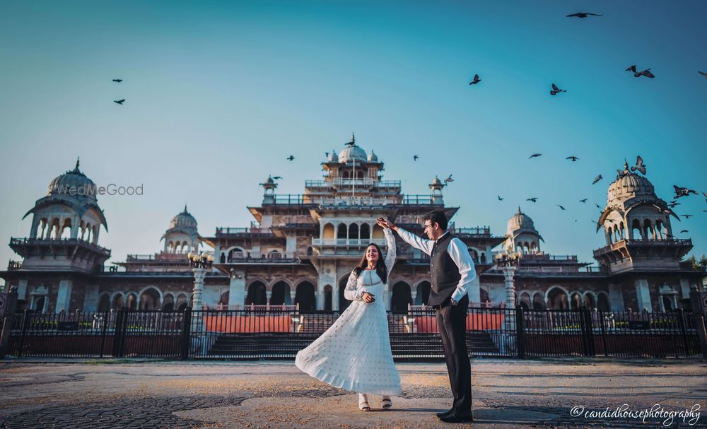 Photo From Pre Wedding of Harshit & Disha - By The Candid House