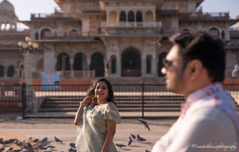 Photo From Pre Wedding of Manali & Raghav - By The Candid House