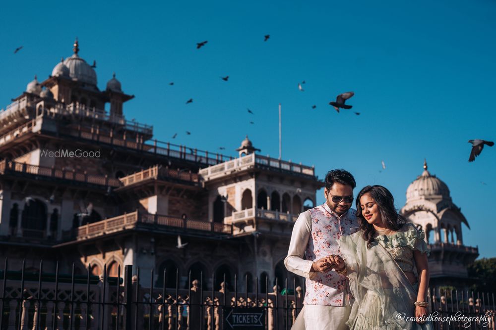 Photo From Pre Wedding of Manali & Raghav - By The Candid House