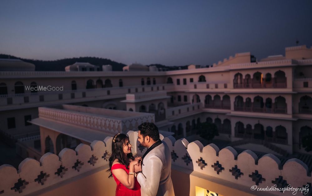 Photo From Pre Wedding of Manali & Raghav - By The Candid House