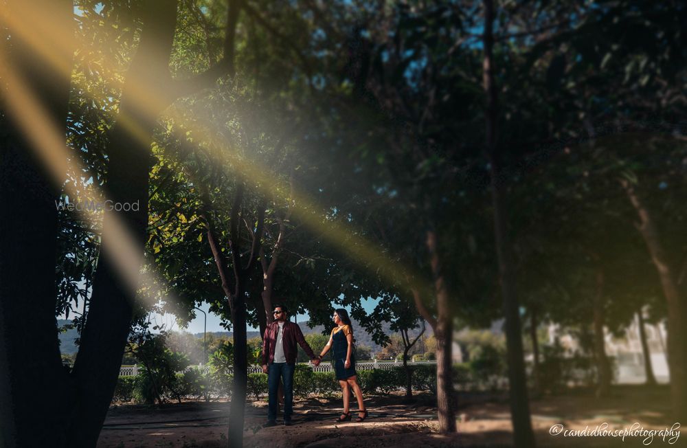 Photo From Pre Wedding of Manali & Raghav - By The Candid House