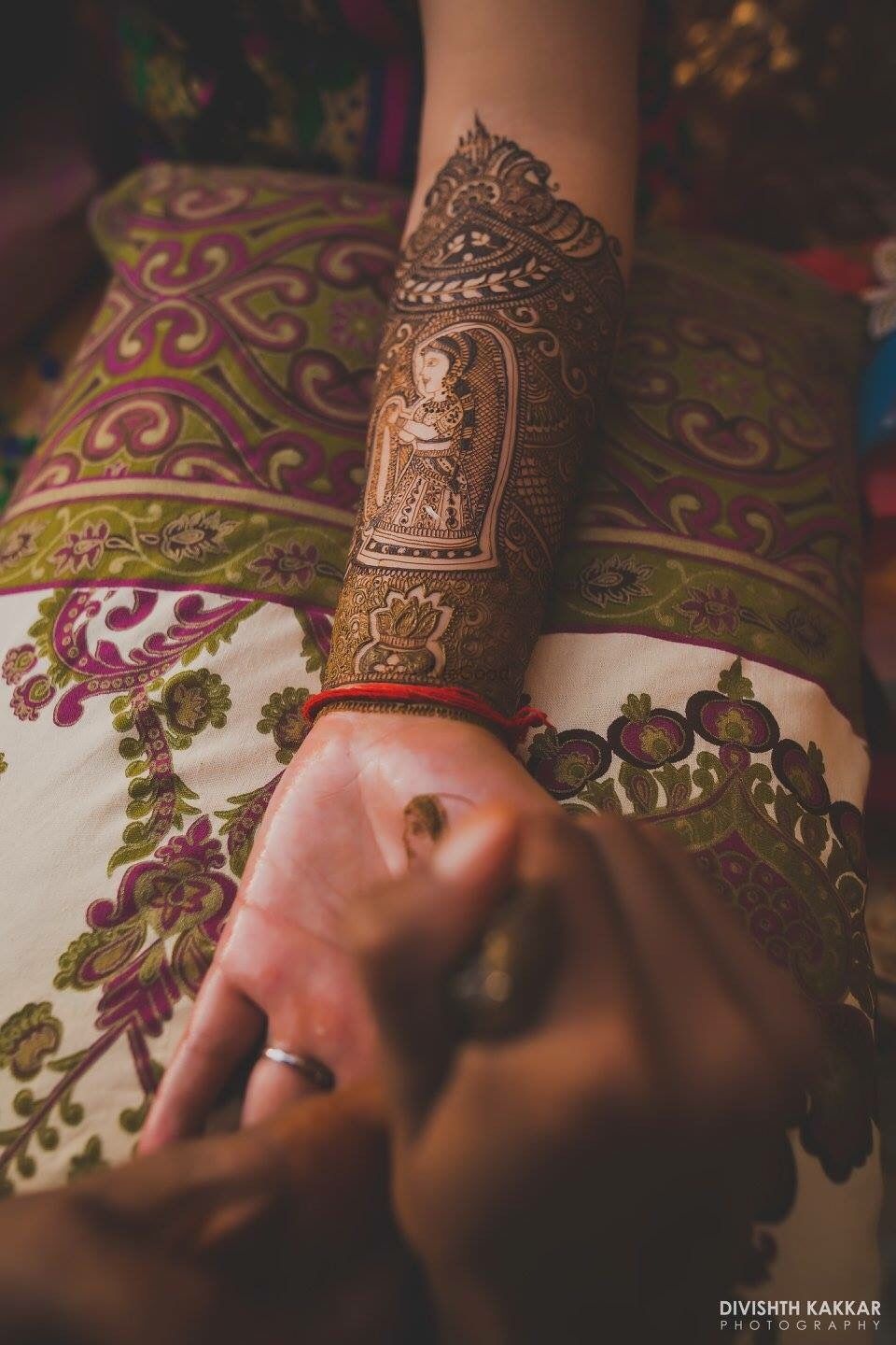 Photo of bridal hand mehendi design