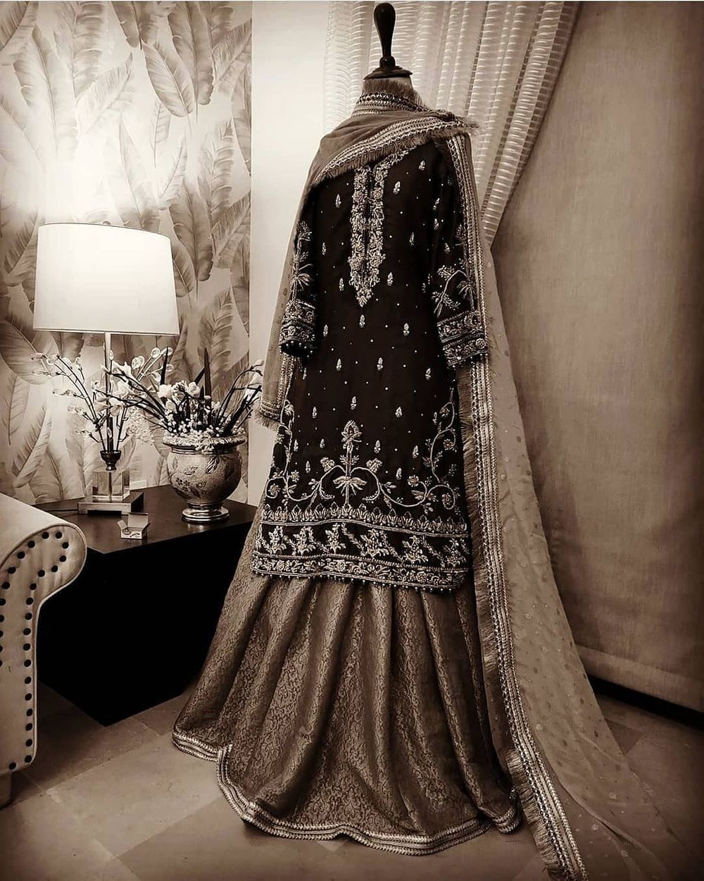 Photo From hand work suite - By Meher Zardozi Fashion