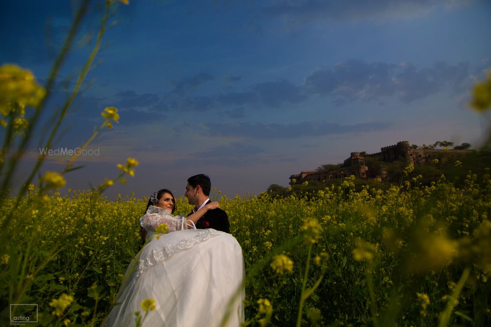 Photo From Rashmi + Mohit Pre wedding - By Lasting Clicks