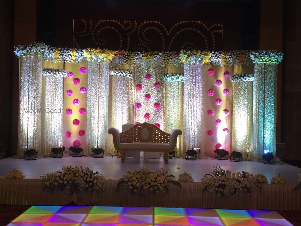 Photo From Trending Elegant Stage decoration - By INeVENT