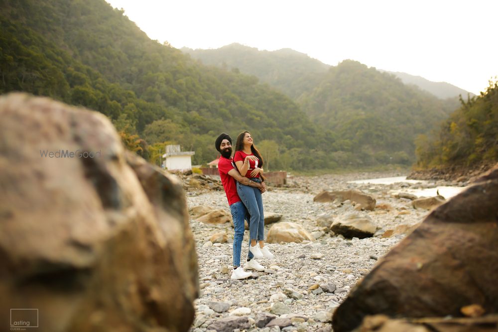 Photo From Jaspreet + Jaspreet Pre Wedding Rishikesh - By Lasting Clicks