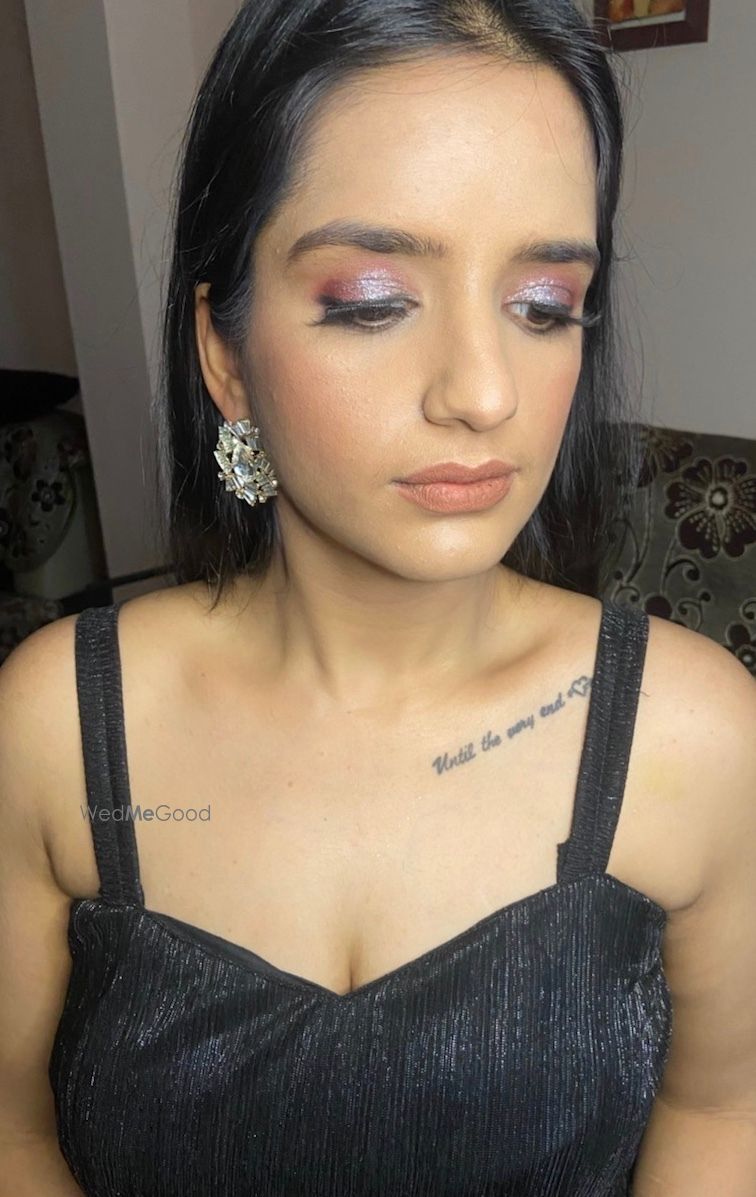 Photo From Engagement Glam - By Divya Daryani Makeup