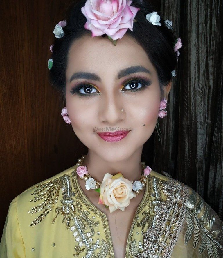 Photo From Haldi / Mehendi Ceremony Makeup - By Makeup by Vrushali Behl