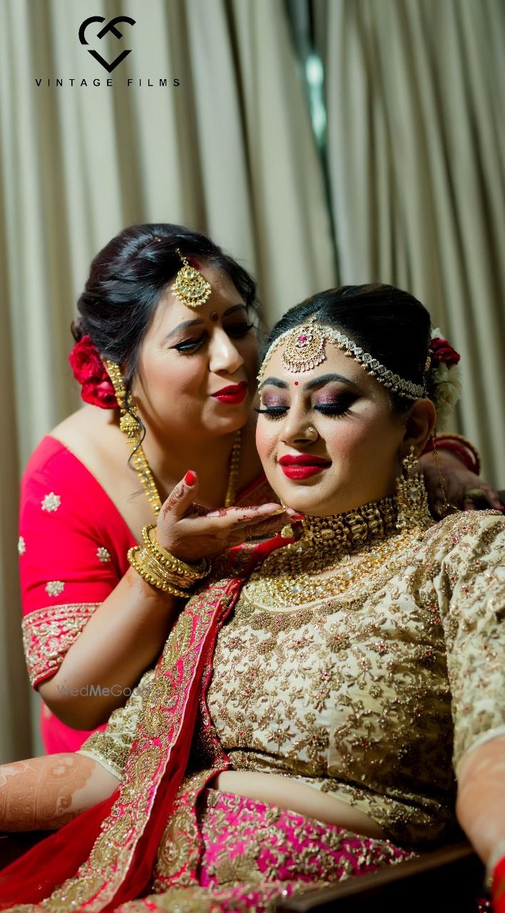 Photo From Bridal Makeups - By Makeovers by Paridhi Kochar