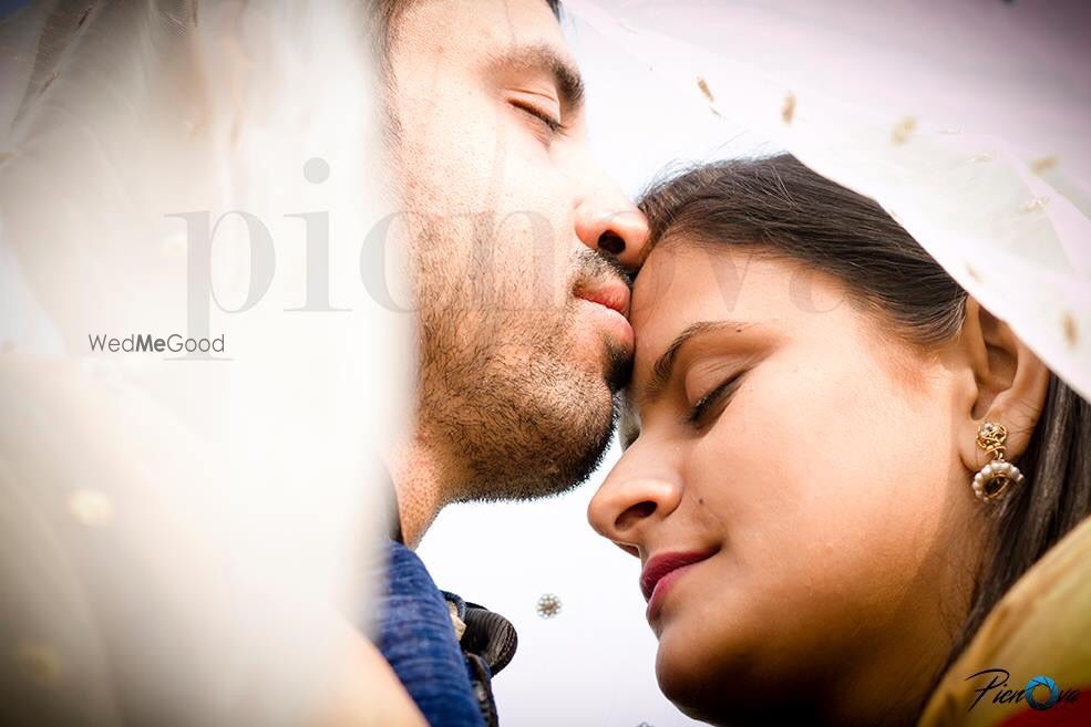 Photo From Pre Wedding Couple Shoot - By Picnova