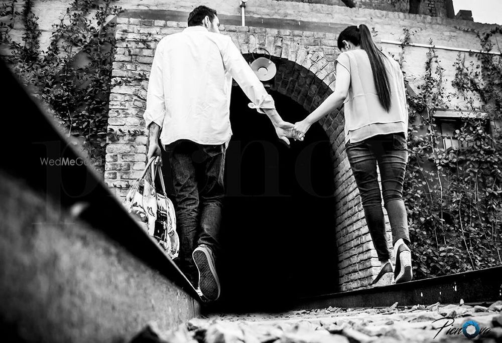 Photo From Pre Wedding Couple Shoot - By Picnova