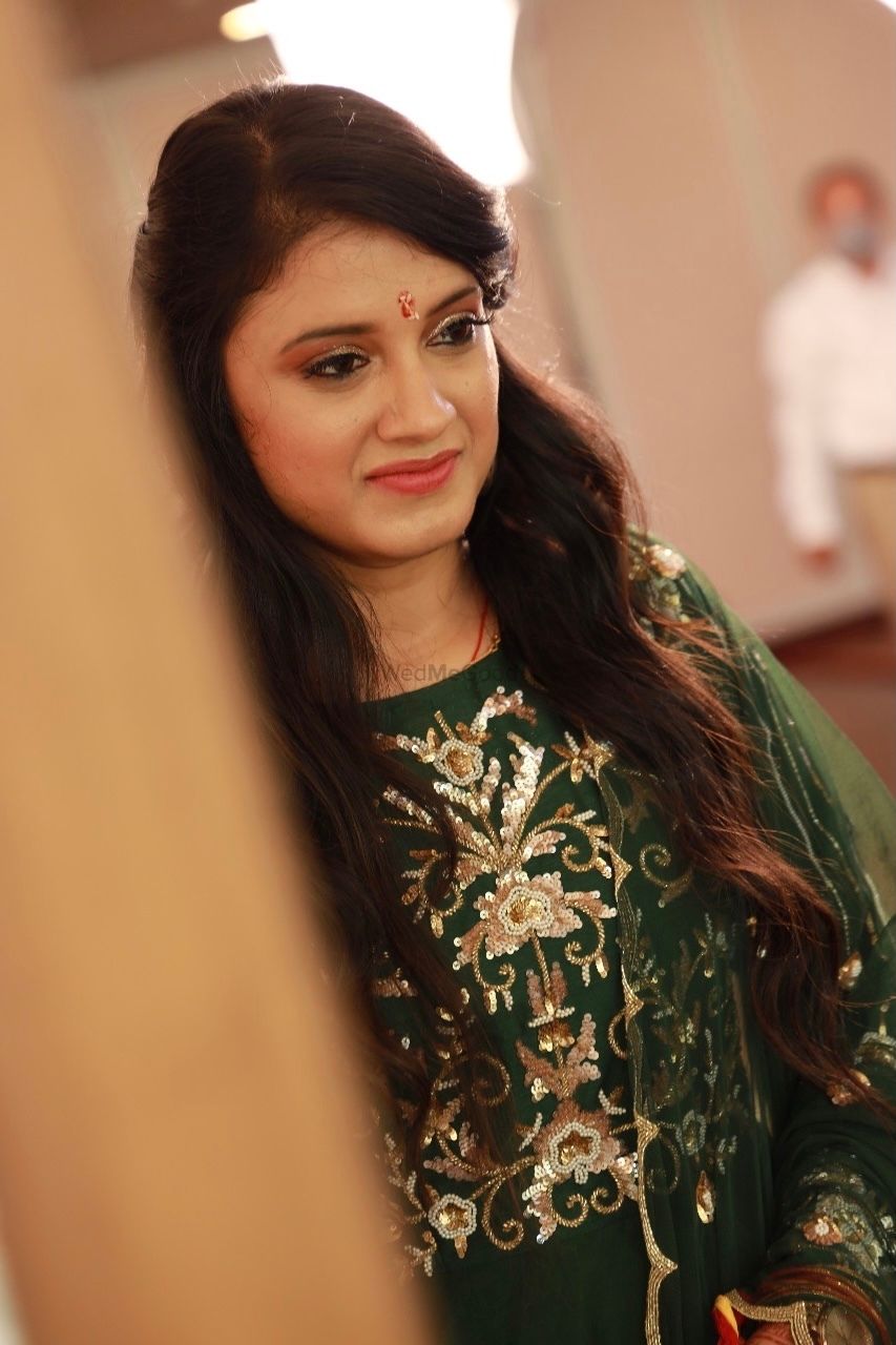 Photo From ENGAGEMENT MAKE UP LOOK BY STUTI  - By Makeup by Stuti