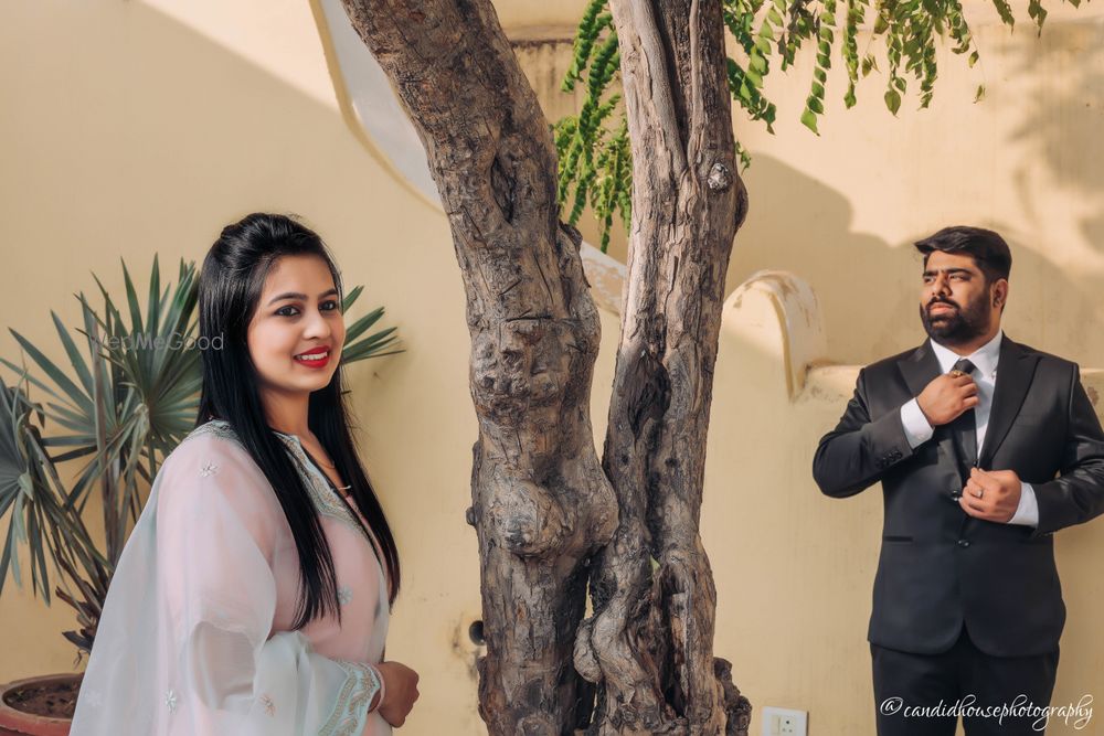 Photo From Pre Wedding Shubham & Neha - By The Candid House