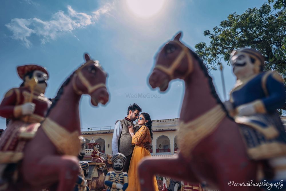 Photo From Pre Wedding of NIkhil & Priyanka - By The Candid House