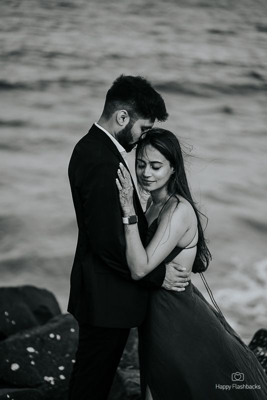 Photo From Playful & Romantic Beach Pre-Wedding || Ayushi & Aayush - By Happy Flashbacks