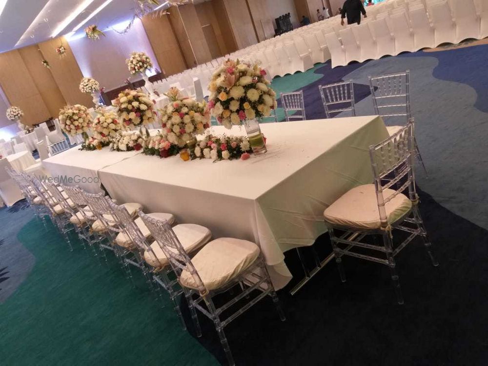 Photo From Contemporary Floral Decor for Engagement - Varun Novotel - By Eventina Decors