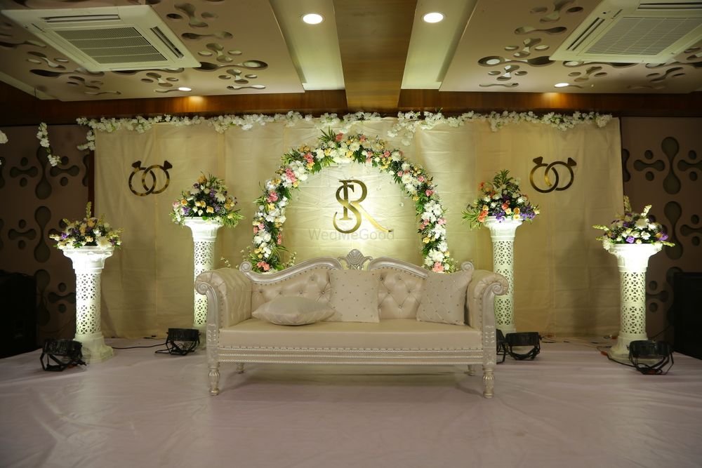 Photo From Floral Bliss - Engagement - By Eventina Decors
