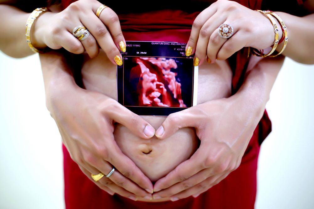 Photo From Pre Maternity Shoot - By Alok Pictures