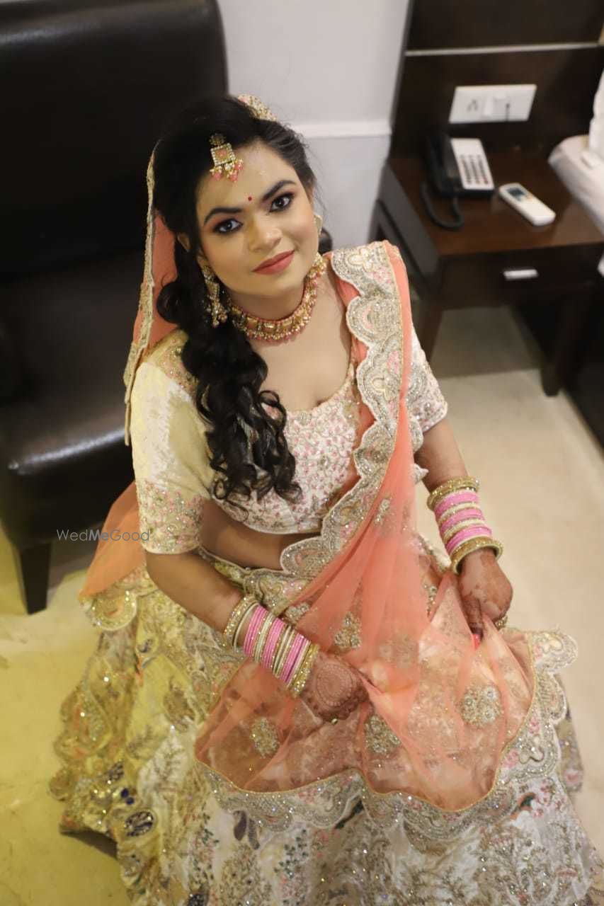 Photo From Ashuti Engagement Bride - By Anubha Choudhary Makeup