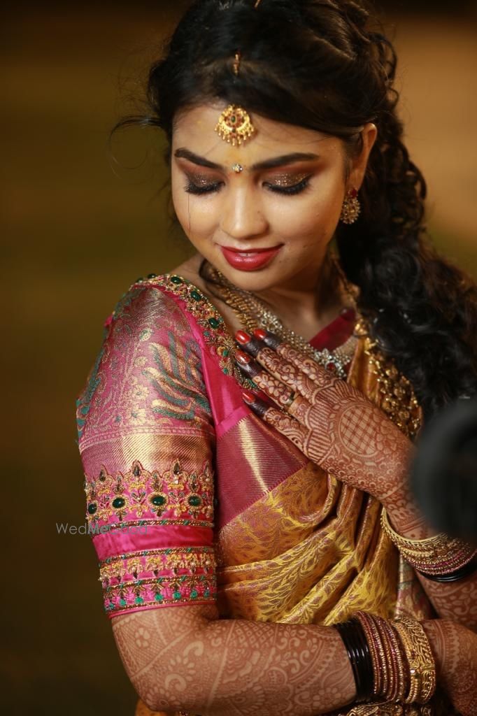 Photo From Divya’s bridal make up  - By Makeup by Stuti