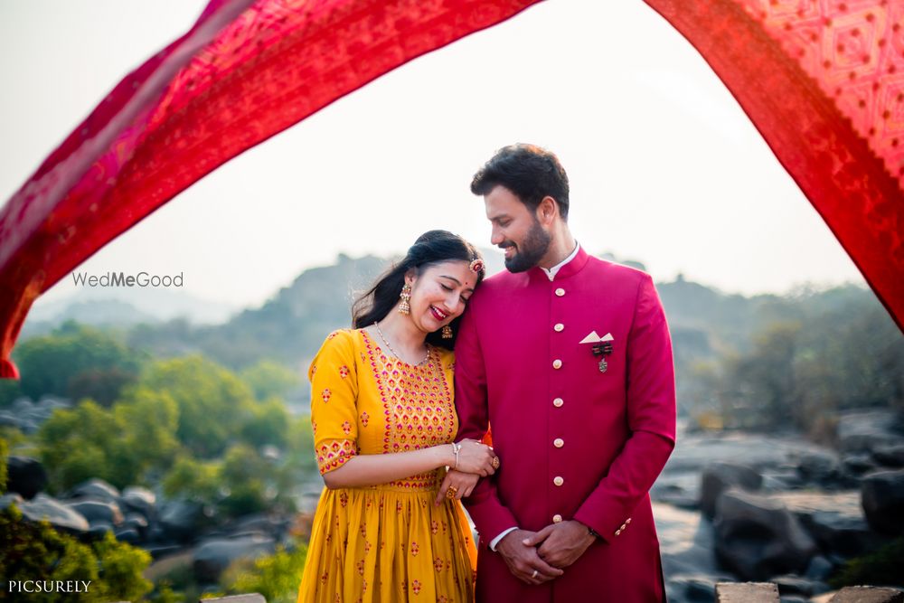 Photo From Ronnith & Sejal Pre Wedding - Hampi - By Picsurely