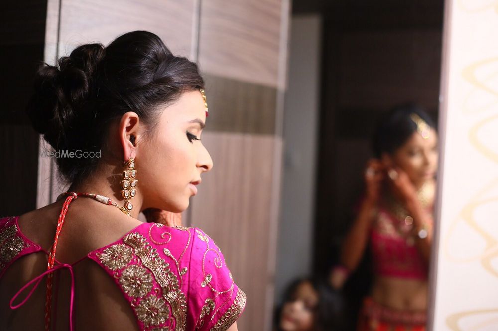 Photo From Mansi's weddong look - By Glitterati by Karishma Arora