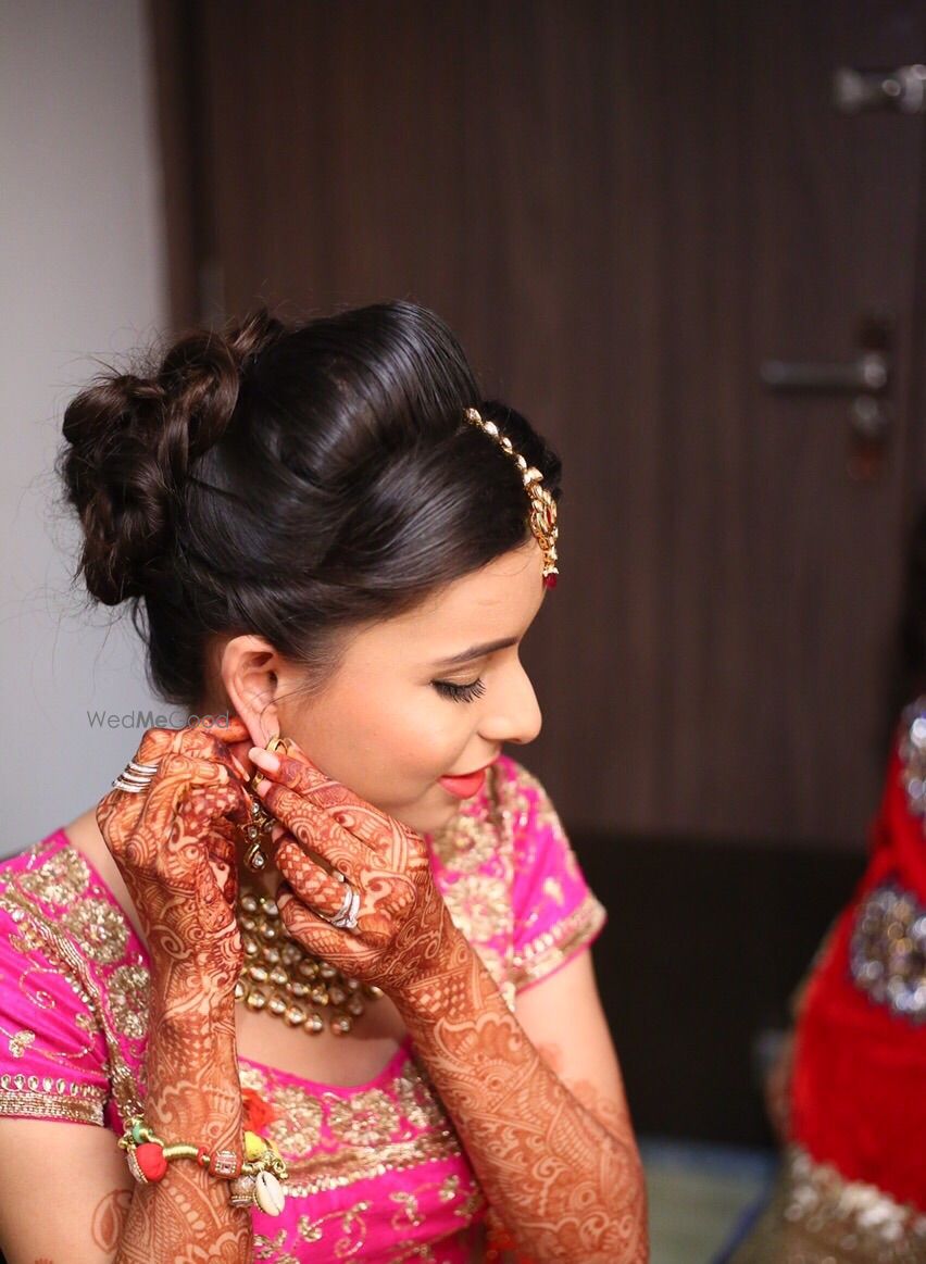Photo From Mansi's weddong look - By Glitterati by Karishma Arora