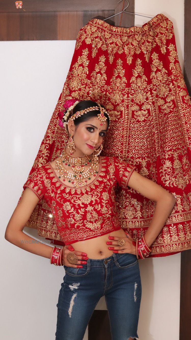 Photo From RED BRIDE  - By Mahak Manwani Makeovers 