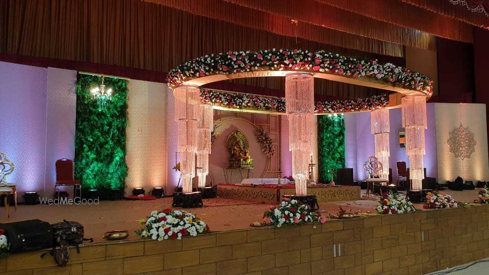 Photo From Hindu Wedding stages - By Eve Experience