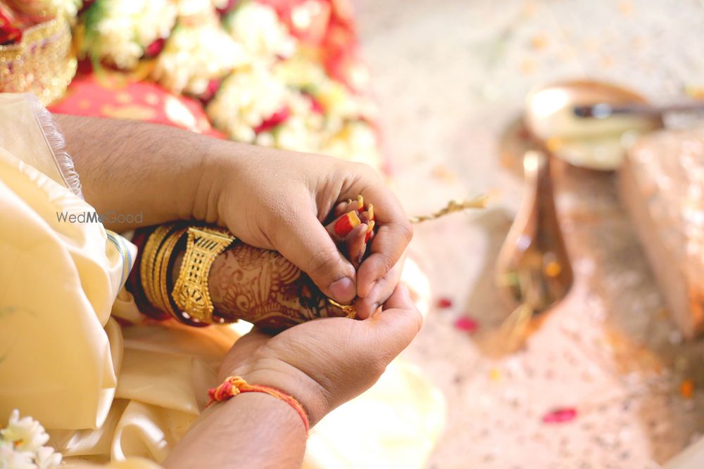 Photo From Bengali Wedding : Dipanker & Sudeshna - By Julians photography