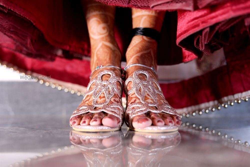 Photo From Hindu Wedding : Tushita & Abhinav - By Julians photography