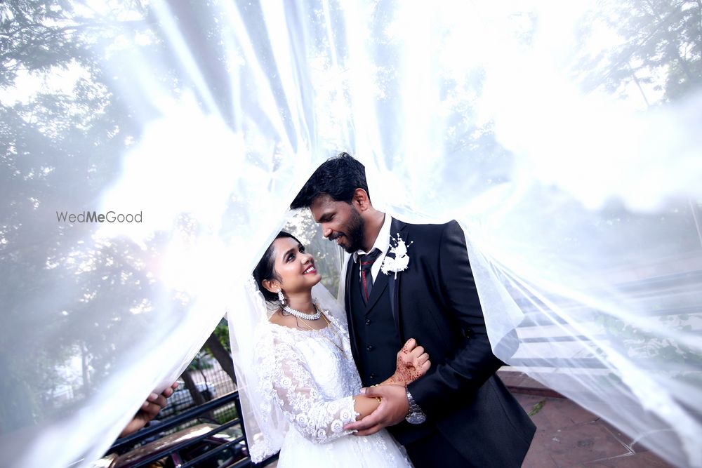 Photo From Christian Wedding : Sherin & Venessa - By Julians photography