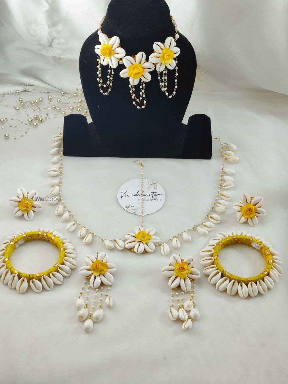 Photo From floral jewellery - By Vivid Flora