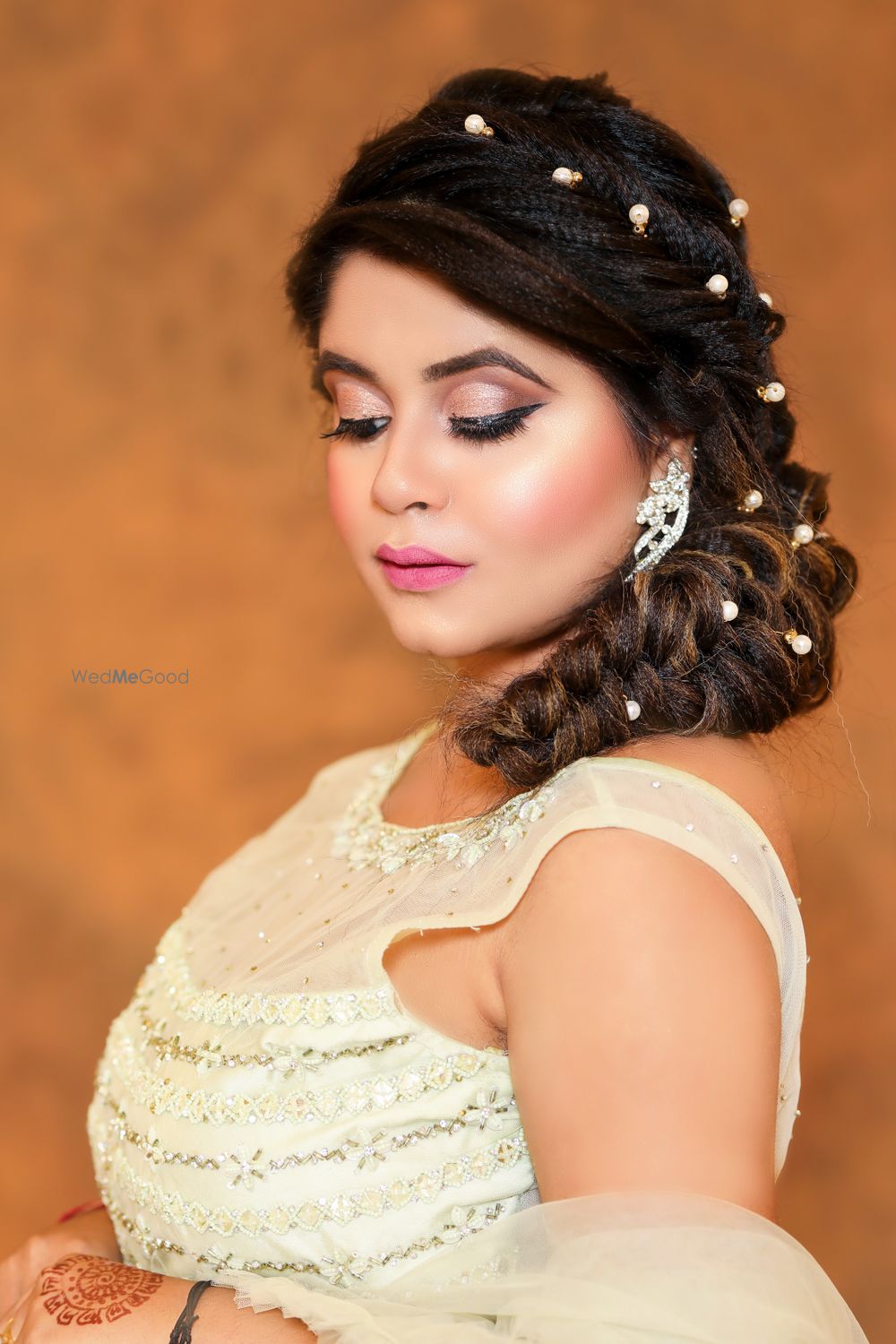 Photo From engagement - By Bulbul MUA