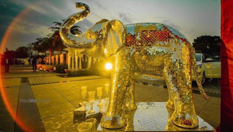 Photo From sheesh mahal theme  - By The Prince Group of Events