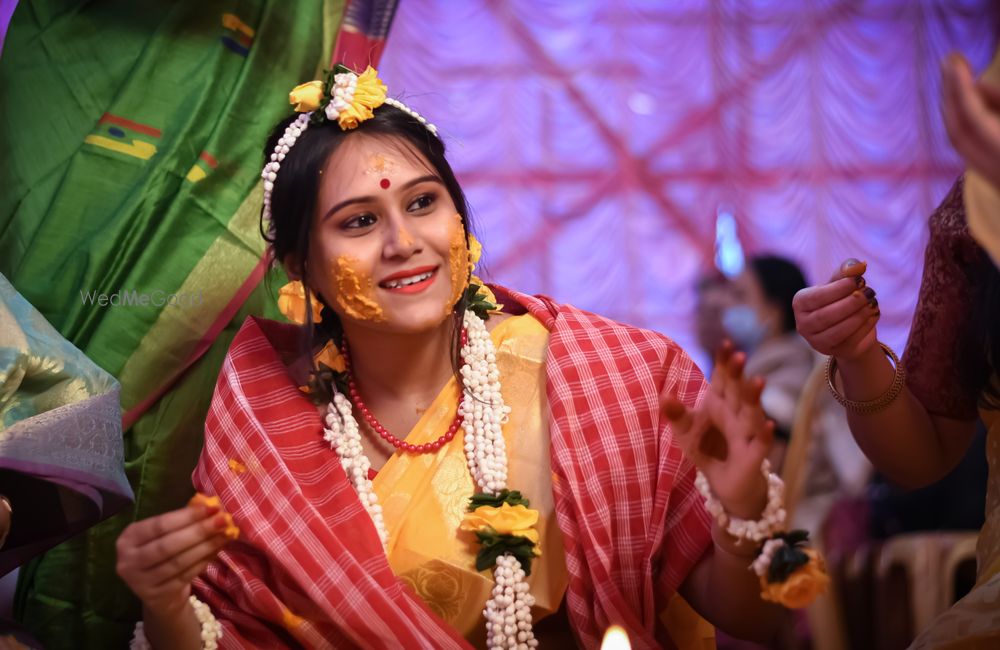 Photo From Mouli  And Prasenjit - By MUHURTO - A Moment Catcher