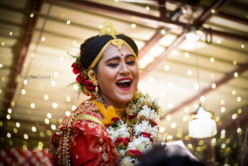 Photo From Mouli  And Prasenjit - By MUHURTO - A Moment Catcher