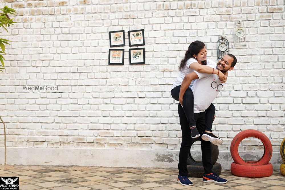 Photo From Soumya + Swarnalata Pre Wedding Shoot - By Pic IT Studio