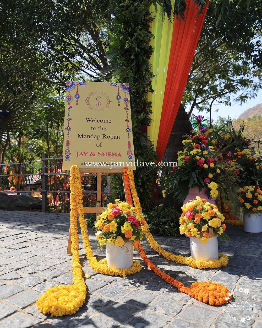 Photo From 'Rajasthani Rajwada' Themed Mandap Muhurat - By Janvi Dave - Weddings & Events