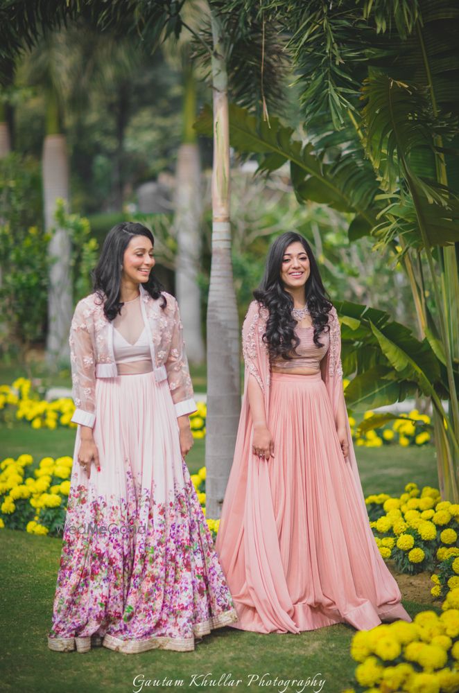 Photo From Bride with her bridesmaids - By Ridhi Mehra