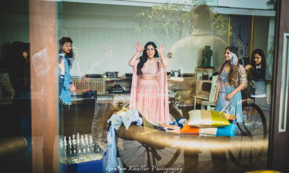 Photo From Bride with her bridesmaids - By Ridhi Mehra