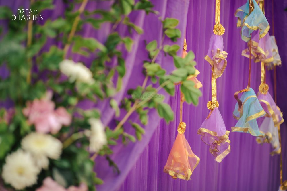 Photo From Garima's Lavender Mehndi - By Moment Designers