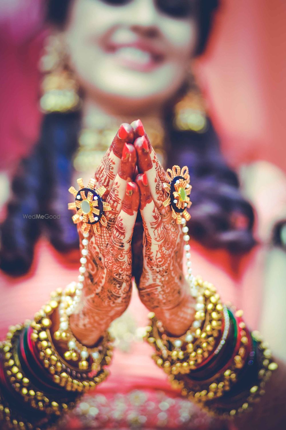 Photo of Beautiful bridal hands with haathphool