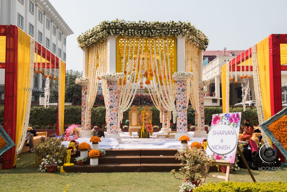 Photo From The Banaras Wedding - S&N - By Moonrise Stories