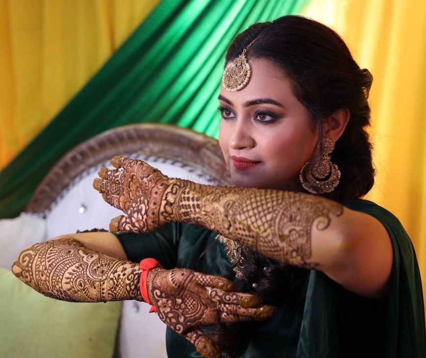 Photo From mehandi bride neha - By Makeover by Megha