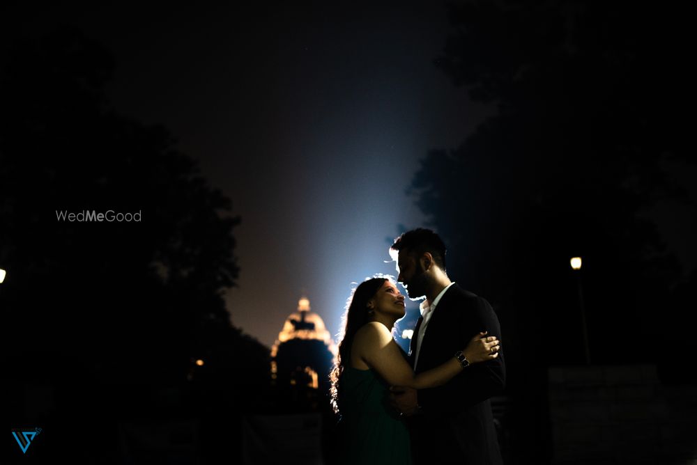 Photo From Rajeshwar & Debkanya Prewedding - By Witty Shadows